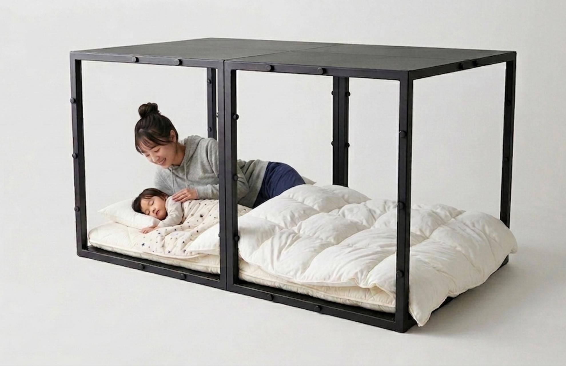 TETUNOMAで大人と子どもが一緒に眠る様子